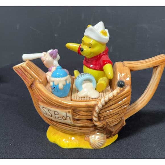 Winnie the Pooh and Piglet Teapot CAPTAIN POOH